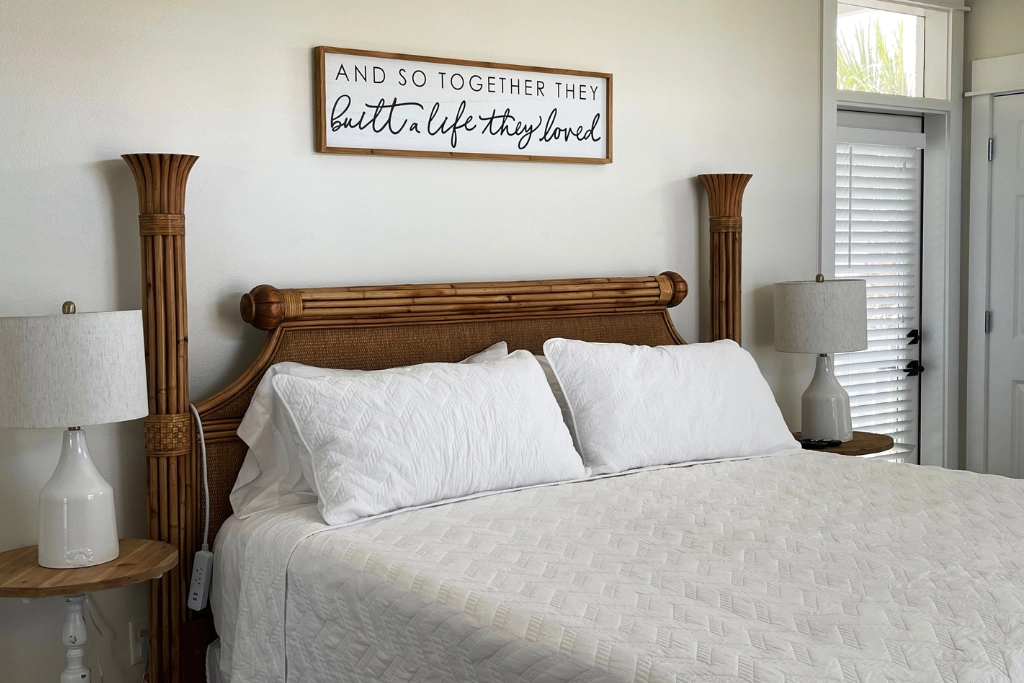 Destin Housekeeping Services, LLC showcases operational precision with carefully selected linens and expert property maintenance.